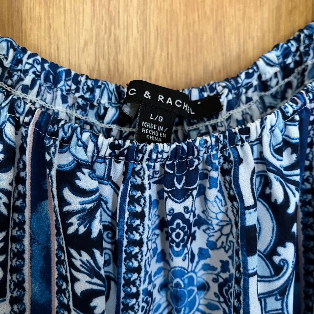 Cold Shoulder Top - Picture 4 of 4